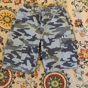🔴 *5 for $20 Sale* Boys Lucky Brand shorts size 2t